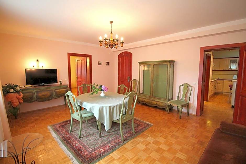 Hotel-Appartement-Villa Ulenburg