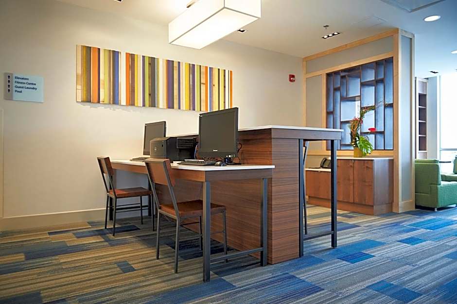 Holiday Inn Express & Suites St. Johns Airport By IHG