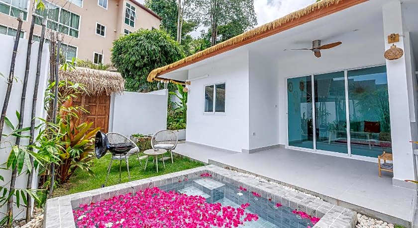 Baan Saint Tropez Villas Kata Beach