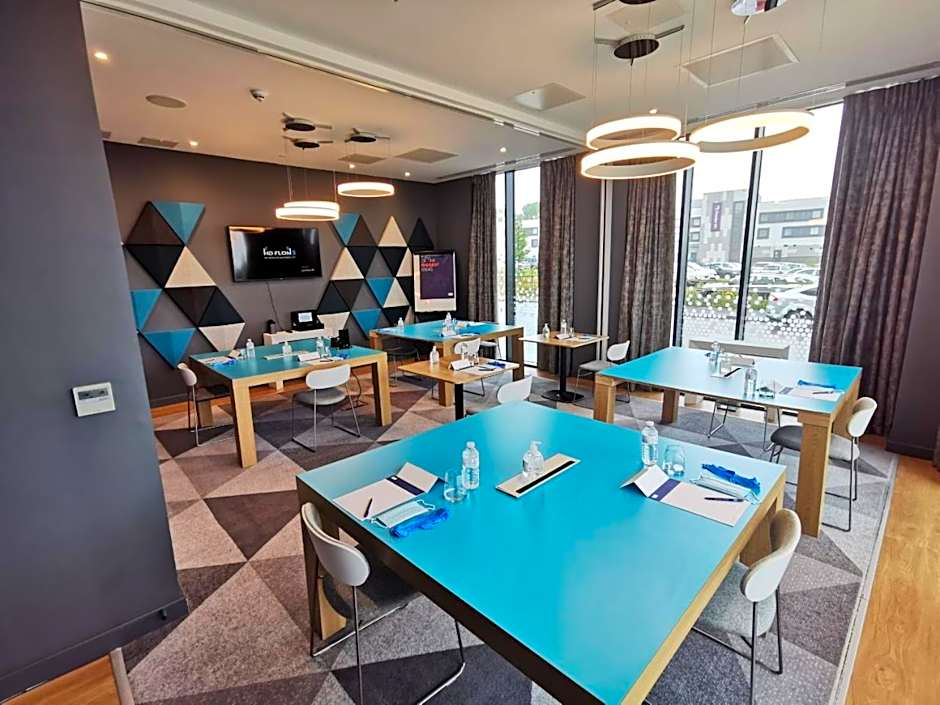 Holiday Inn Express Bridgwater By IHG