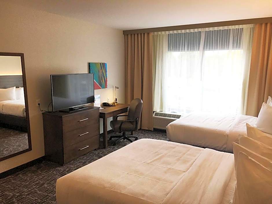 Gundersen Hotel & Suites