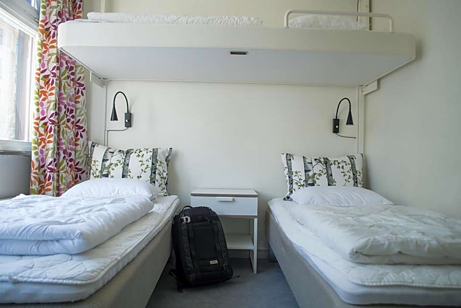 Slottsskogens Hostel