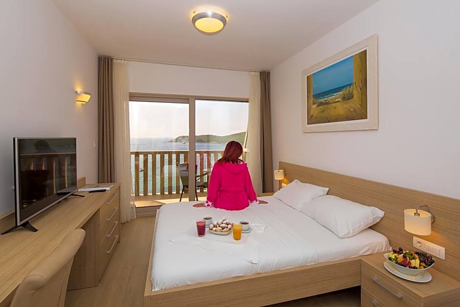 Poseidon The Beach Hotel