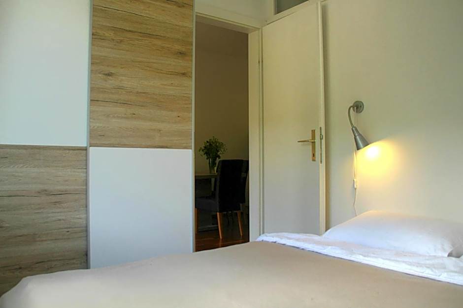 Residenz Lothringen by AlpenTravel