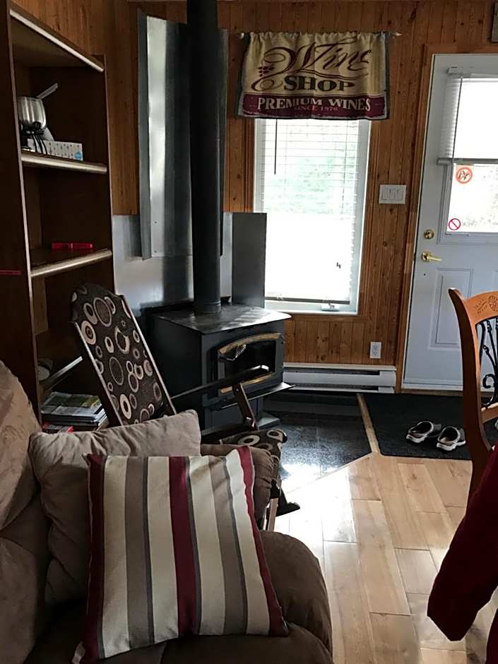 Aux Pignons Rouges Camping & Chalets