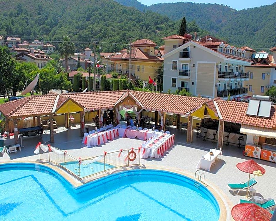 Club Sun Village Apartments