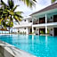 Casa Beach Hotel "Casa Del Mar"