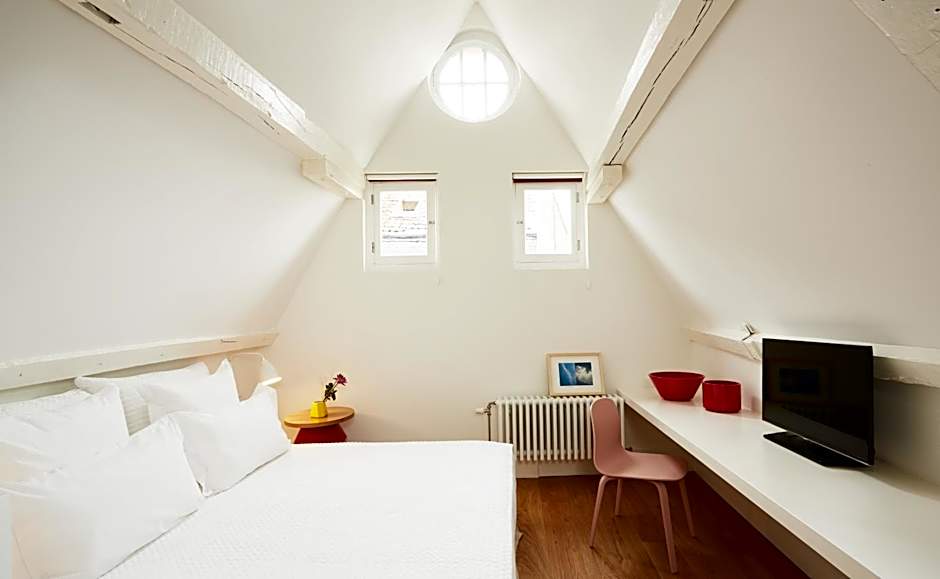 Photo 1 of 5 of Duplex Suite