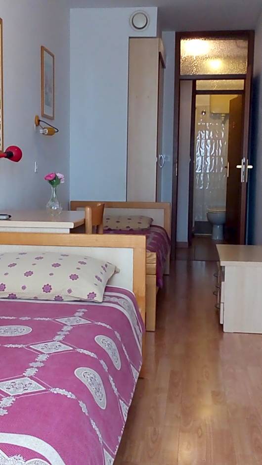Accomodation Pertout