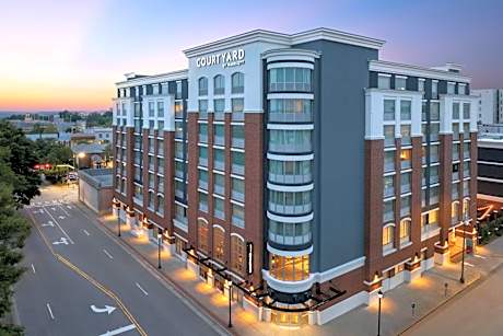 Courtyard by Marriott Athens Downtown