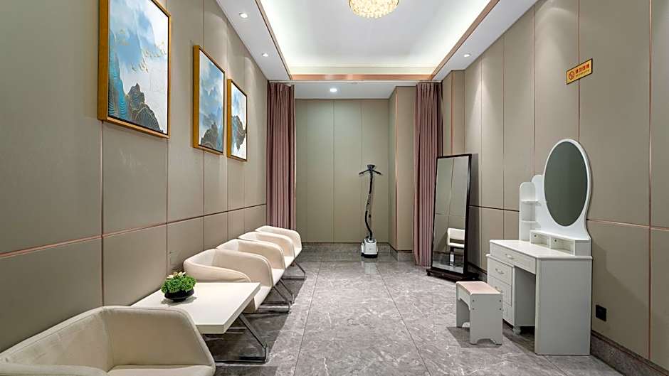 Holiday Inn Express Yinchuan Downtown, an IHG hotel