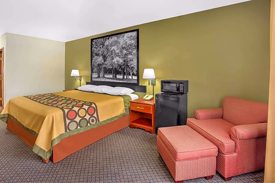 Super 8 by Wyndham Galva