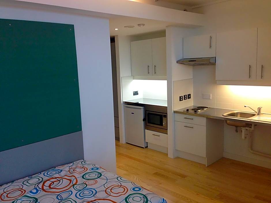 Torquay House (Royal Oak)