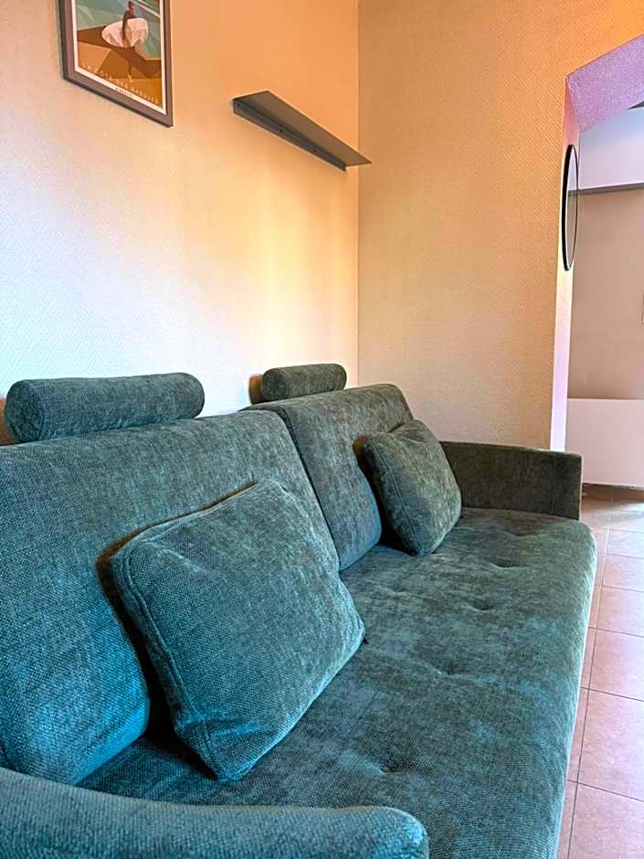 Résidence Château d'Acotz - Appartements avec piscine à 300m des Plages & Océan