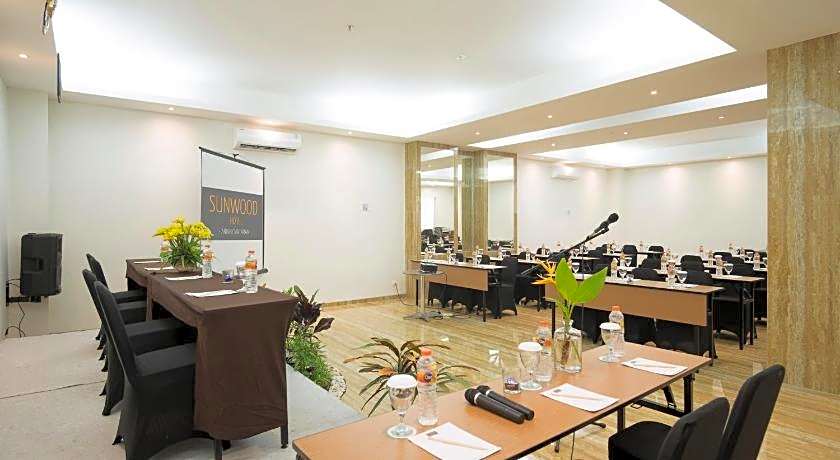 Sunwood Arianz Hotel managed by BENCOOLEN