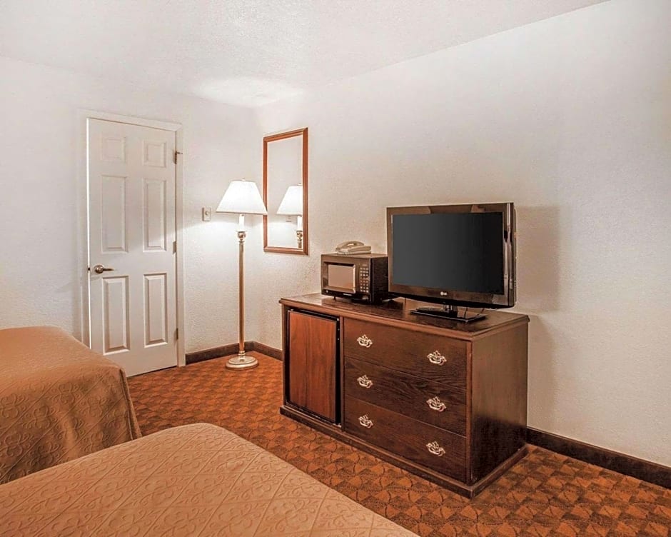 Quality Inn Port Angeles - near Olympic National Park