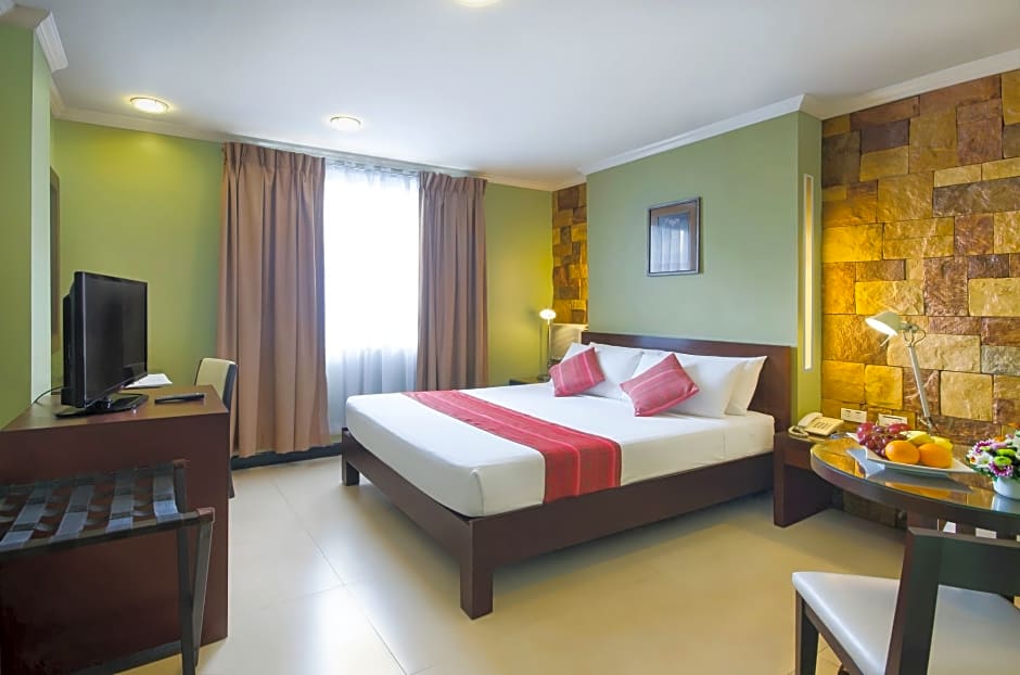Best Western Hotel La Corona Manila. Rates from PHP1,872.