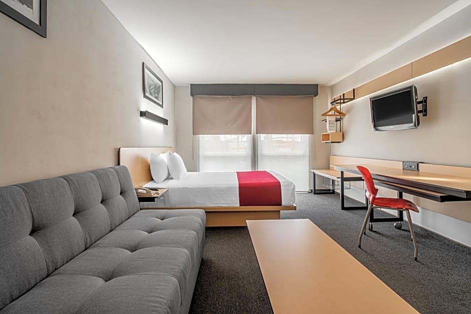 City Express by Marriott Querétaro Juríca