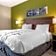 Redwood inn & Suites Crosby