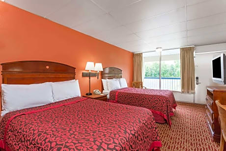 1 King Bed Mobility Accessible Room Non-Smoking