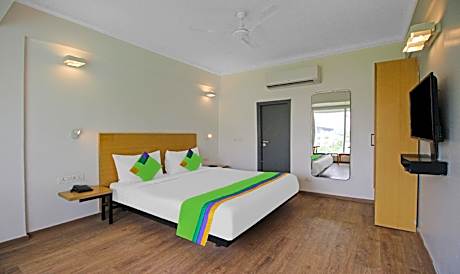 Treebo Grand Legacy Shahenshah