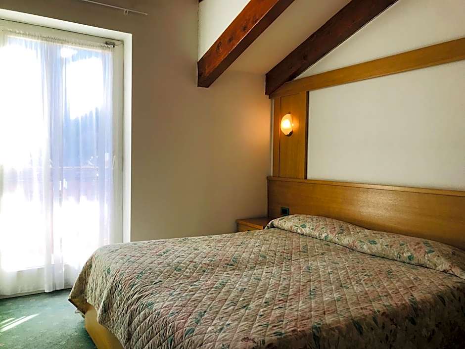 Zdjęcie 1 z 4 — Double Room