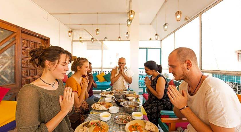 goSTOPS Lite Varanasi