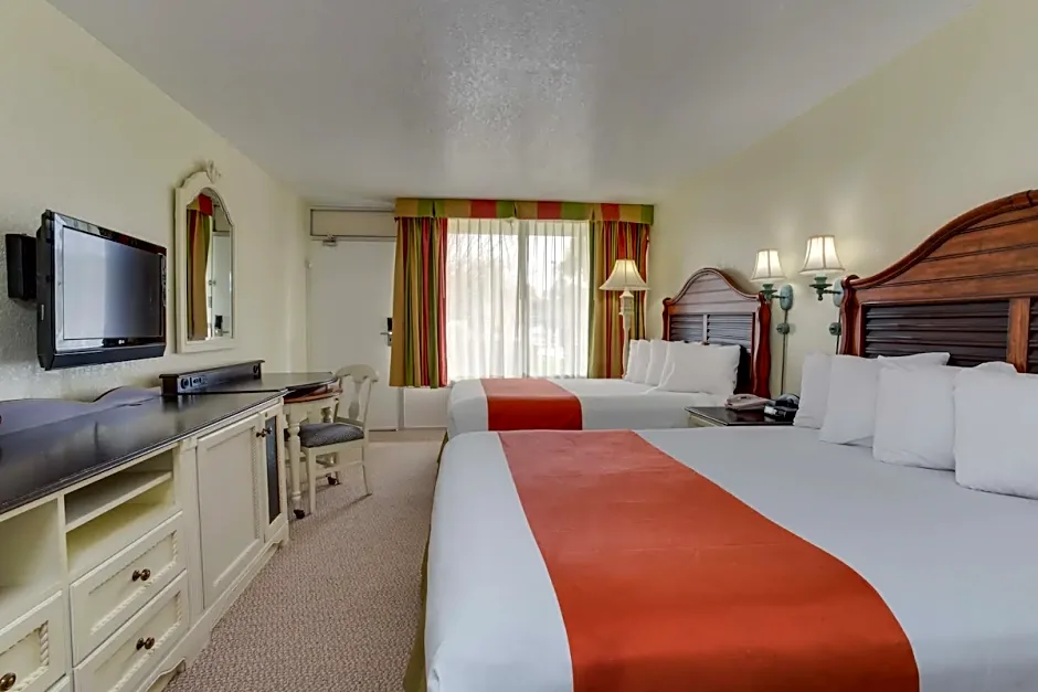 Seralago Hotel And Suites Main Gate East