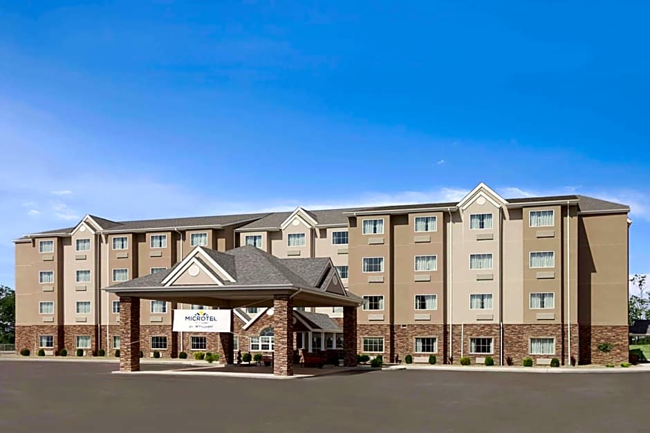 Microtel Inn & Suites by Wyndham St Clairsville/Wheeling