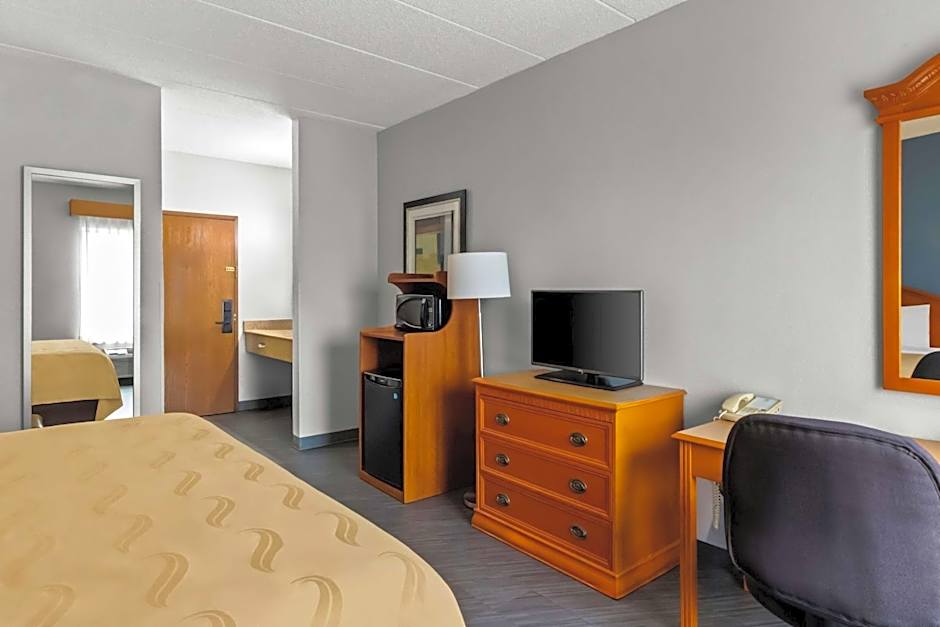 Quality Inn & Suites CVG Airport