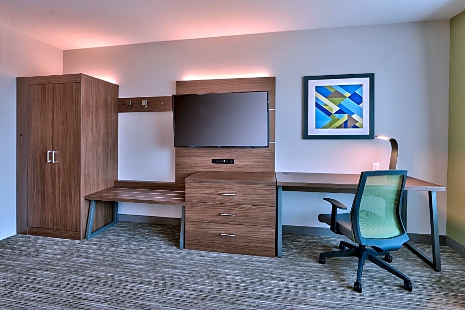 Holiday Inn Express And Suites Albuquerque East By IHG