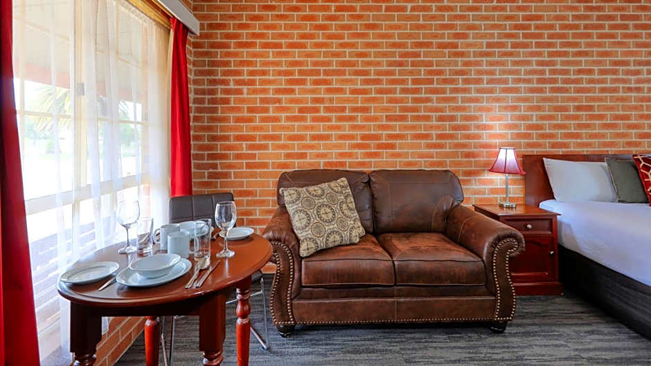 Country Gardens Motor Inn