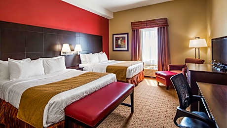 SUITE-2 QUEEN BEDS,NSMK,SEP BEDRM,KITCHNETT,MICRFG,SOFABD,FULL BREAKFAST