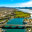 Holiday Inn Express and Suites Lake Havasu London Bridge