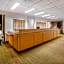La Quinta Inn & Suites by Wyndham Sea Tac Seattle Airport