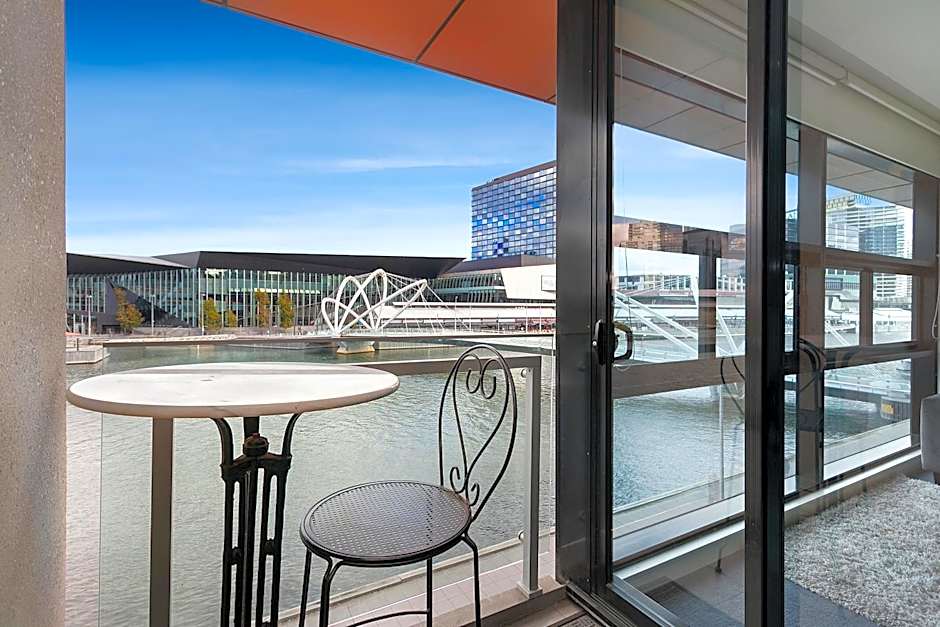 Waterfront Melbourne Apartments