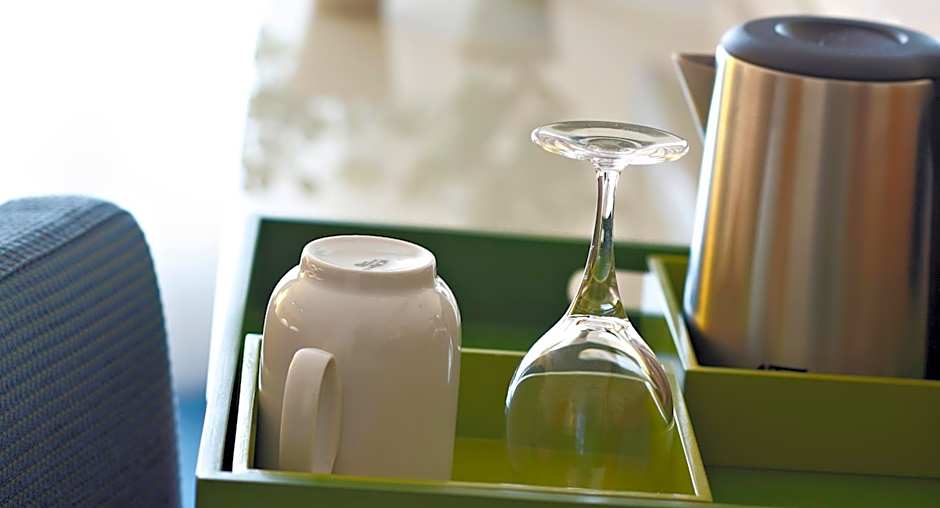 Westside Arc De Triomphe Hotel