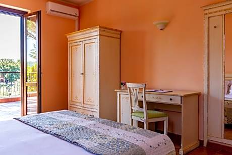 Comfort Quadruple Room