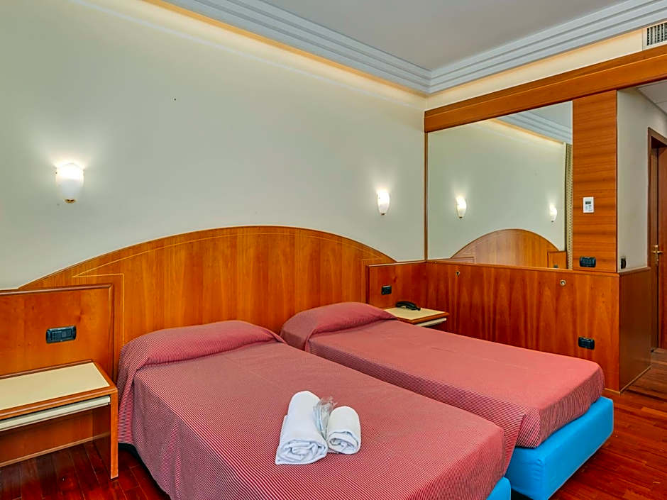 Hotel Prestige