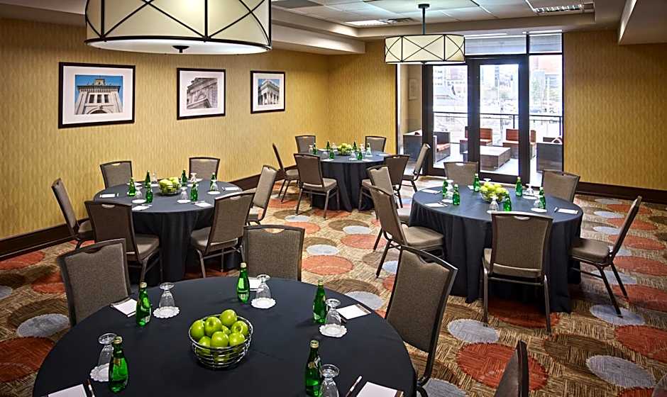 Staybridge Suites Hamilton - Downtown By IHG