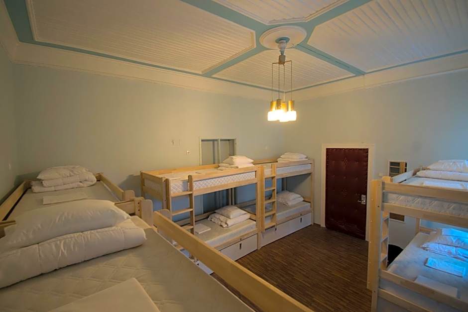 The Monks Bunk Hostel & Bar