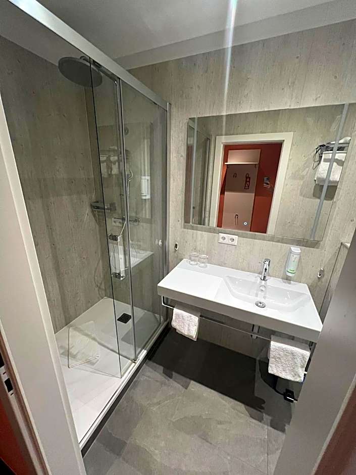 Hotel Caroline