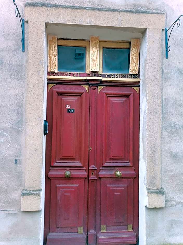 Le couvent des Capucines - Dortoir vélo Via Rhona - Les petites Féés