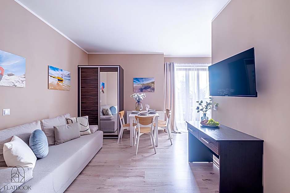 Sztutowo Lazurowy Dwór - Apartamenty oraz Pokoje z Parkingiem