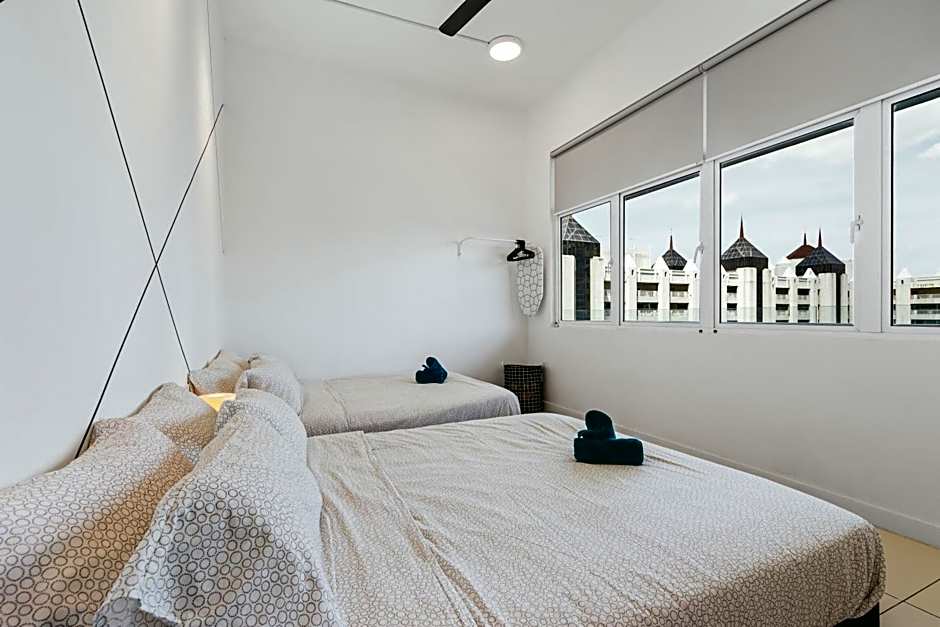 Puchong Skypod Residence, 1-5 pax with Balcony Unit, Walking Distance to IOI Mall, 10min Drive to Sunway