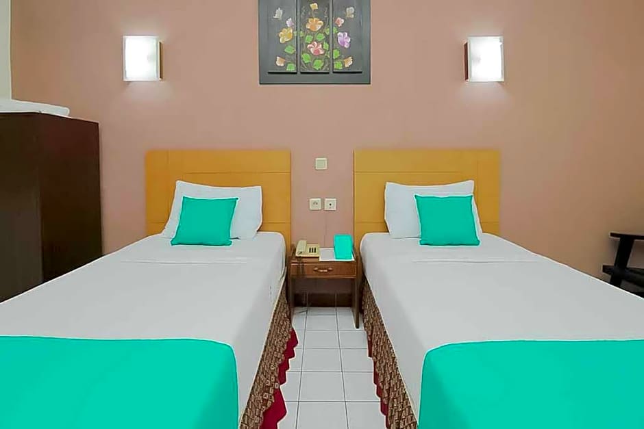 Hotel Lestari Near Lippo Plaza Mall Jember