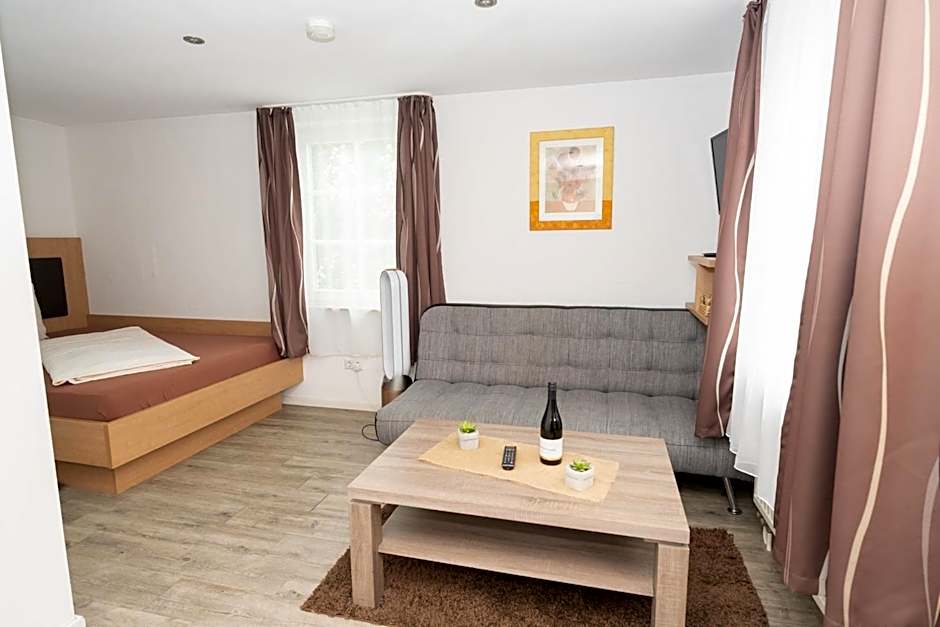 Hotel Garni BURG WALDENSTEIN