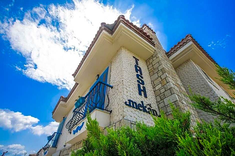 Tash Mekan Alacati