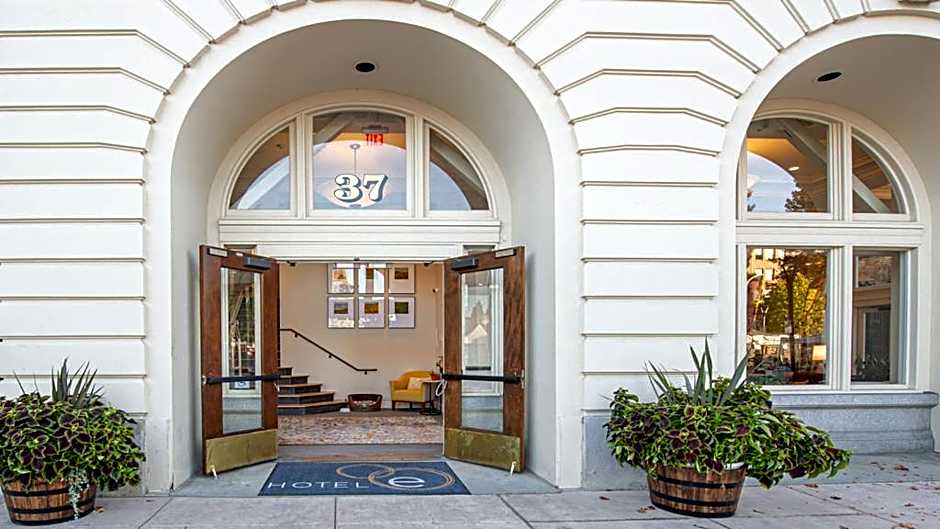 Hotel E