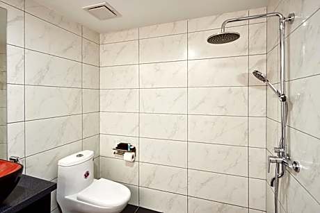 King Room with Spa Bath